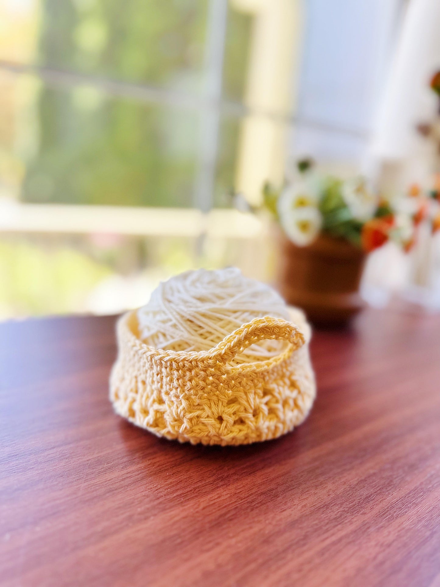 Small crochet basket
