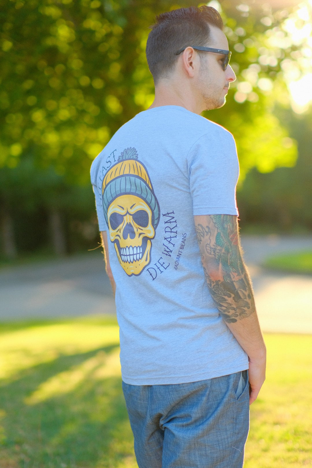 Knit Fast, Die Warm - Gold - Men's T-Shirt